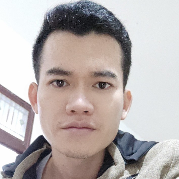 清秀浅吻的照片