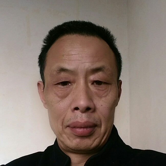 蘩藜請安详的照片