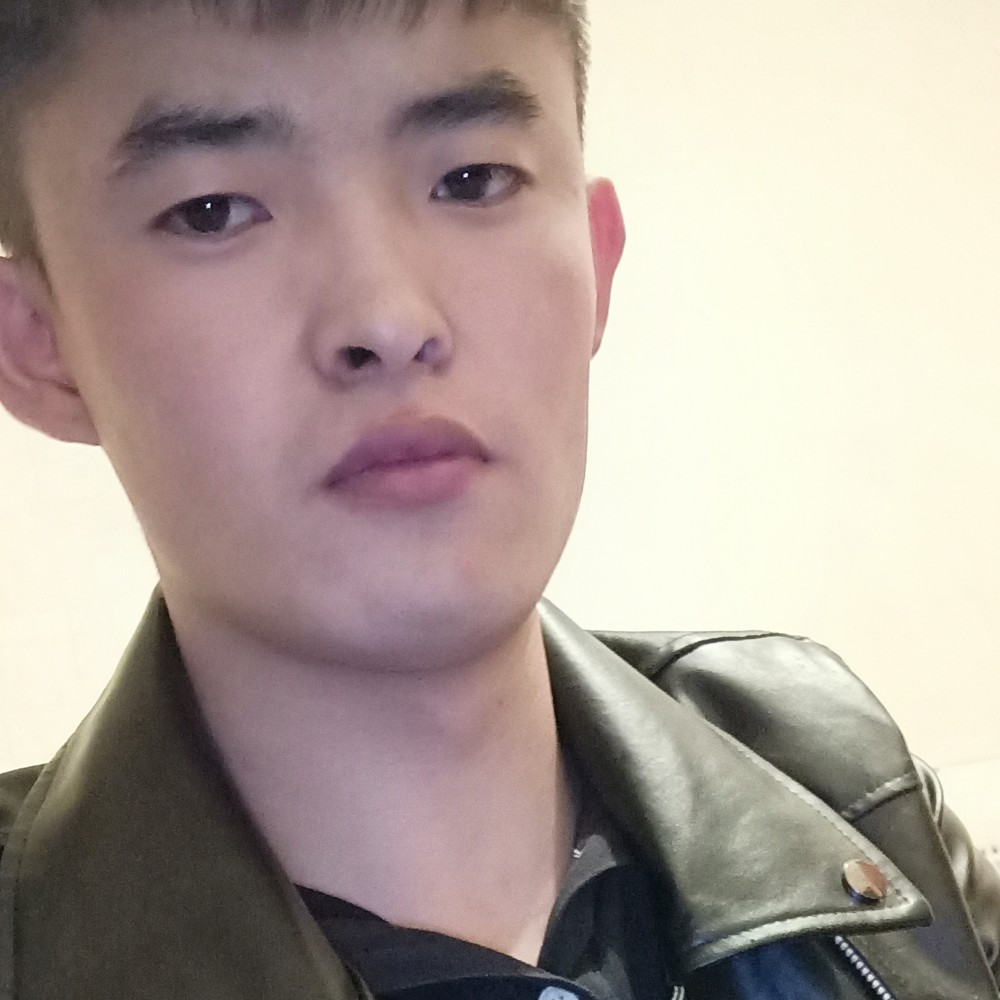 矮小方红尘的照片