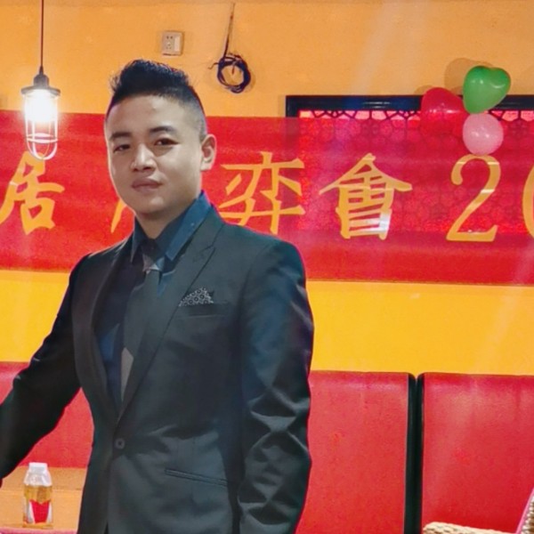 杨子弹的照片
