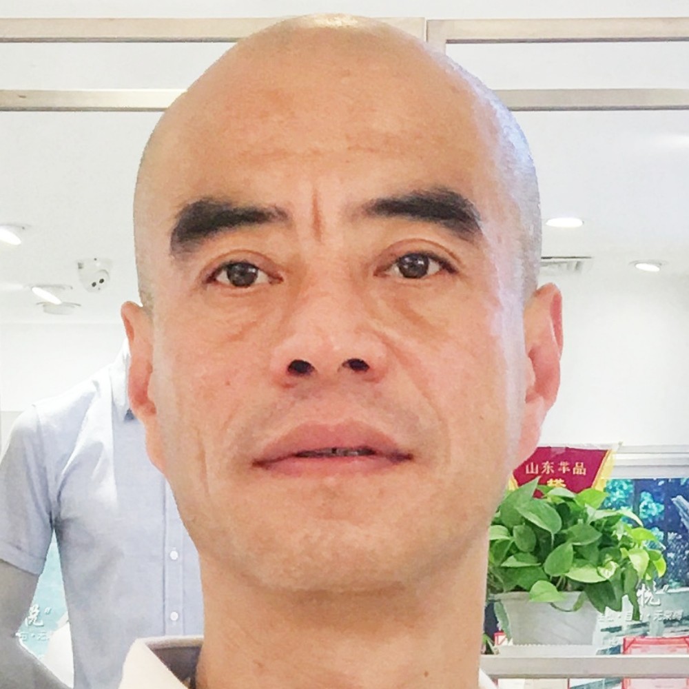 短靴苦恋愉快的照片