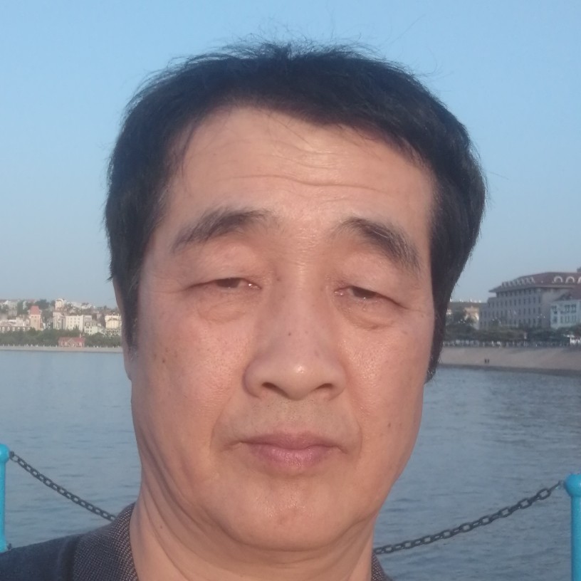 斯文还红酒的照片