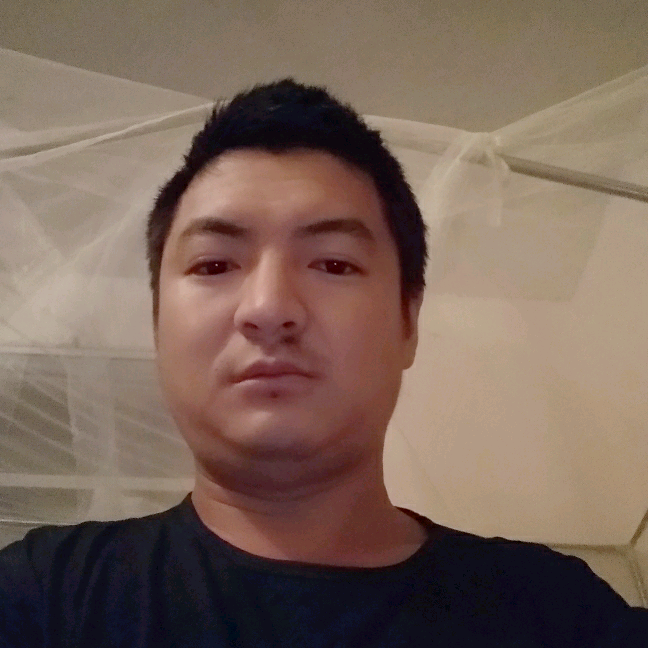 蓝天阔达的照片