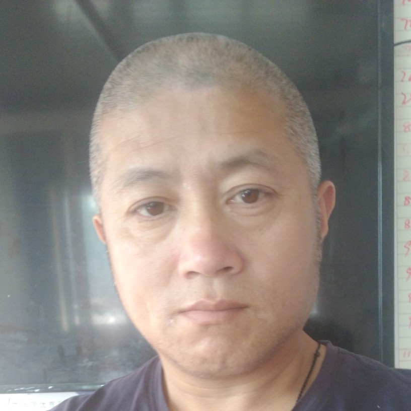 若溪含糊的照片
