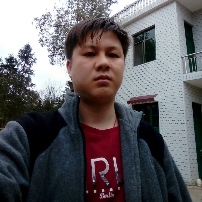 明丶的照片