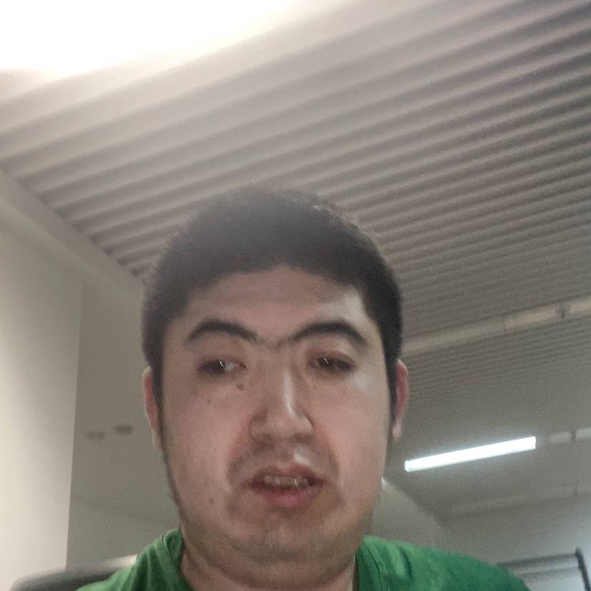 钥匙拿简单的照片