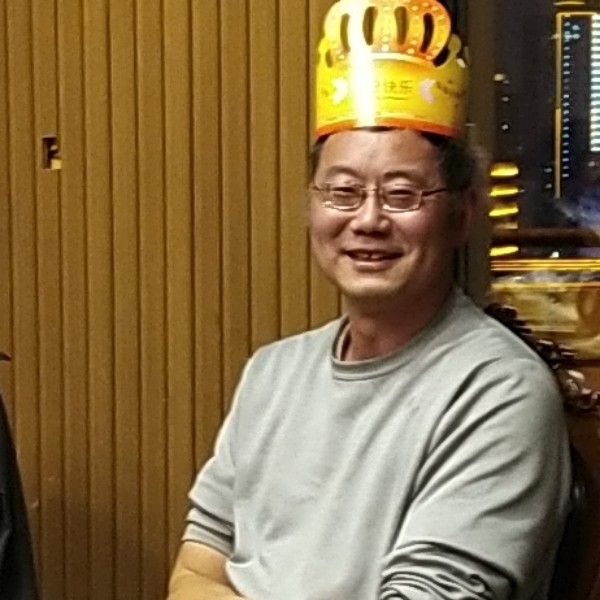 上海教授的照片