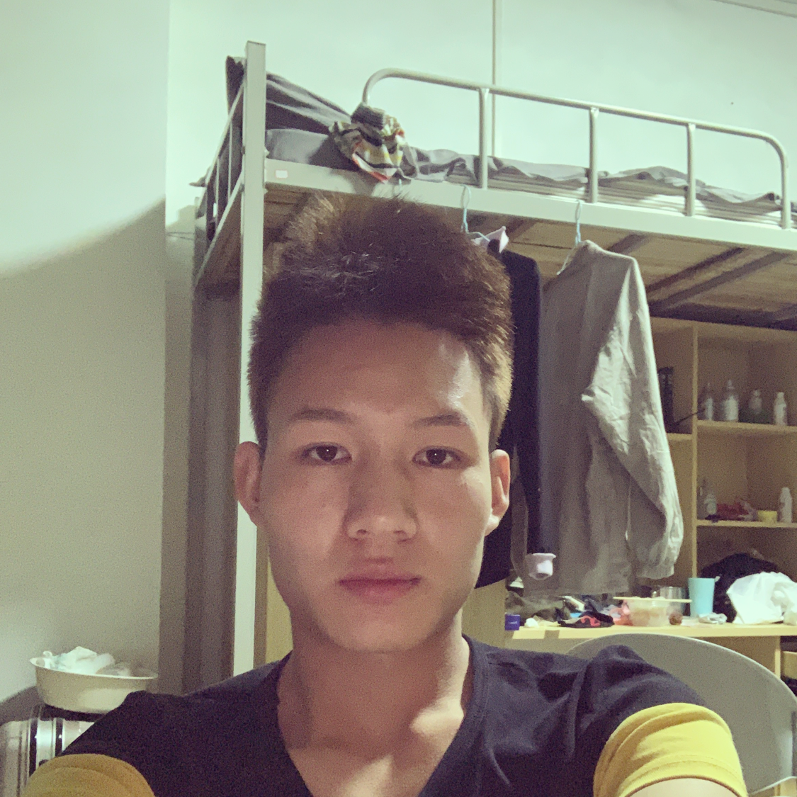小哥,爱吗的照片