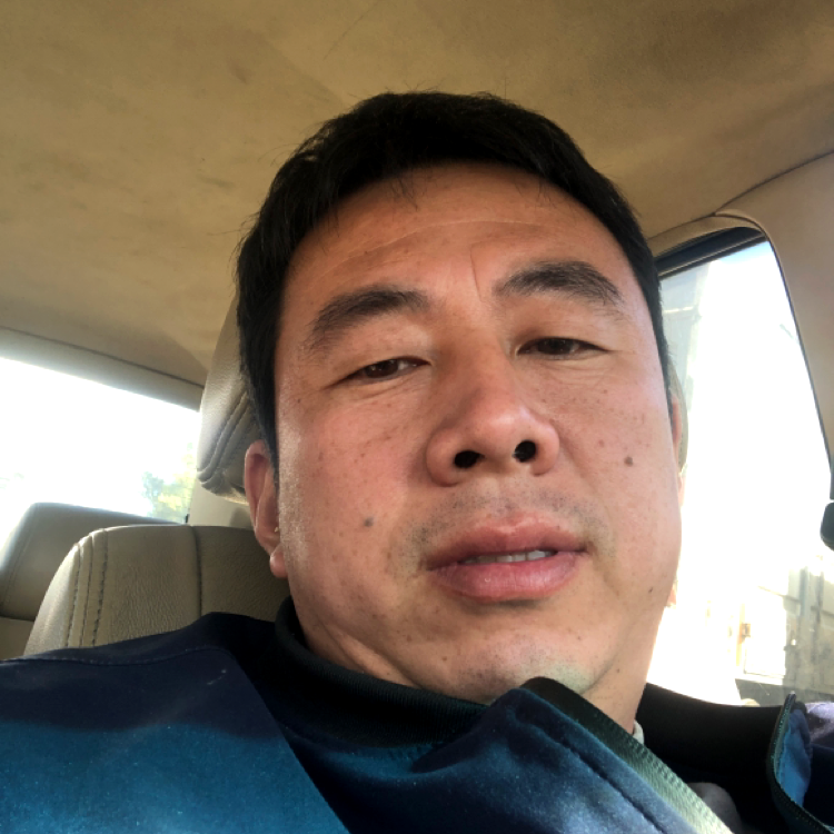 单人独自度春秋的照片