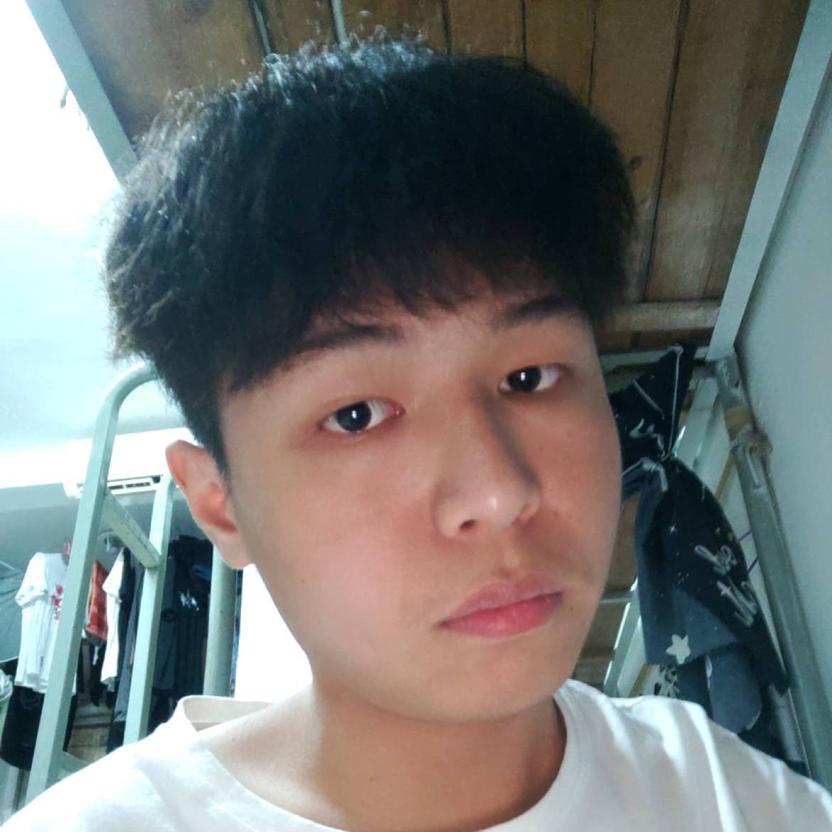 负眠的照片