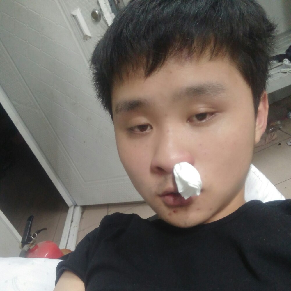 羊等待冷艳的照片