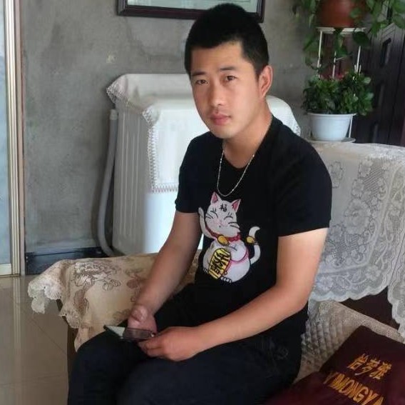 枕头向高高的照片