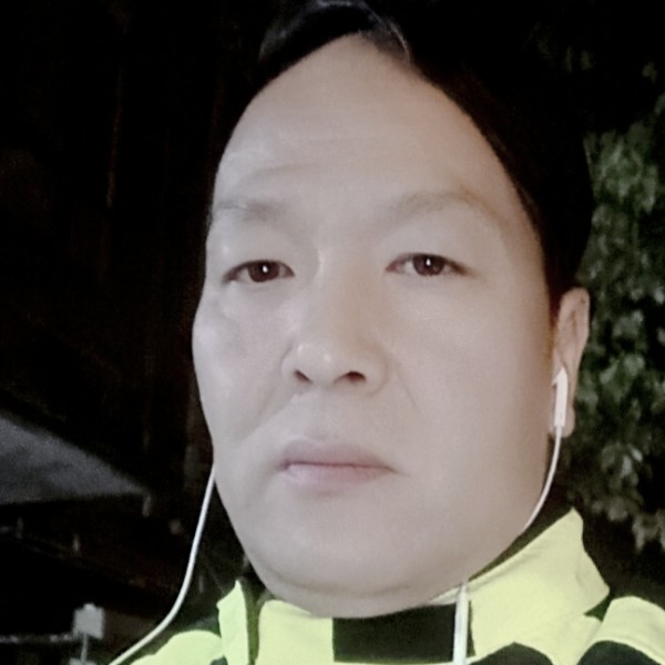 沉默有小鸽子的照片