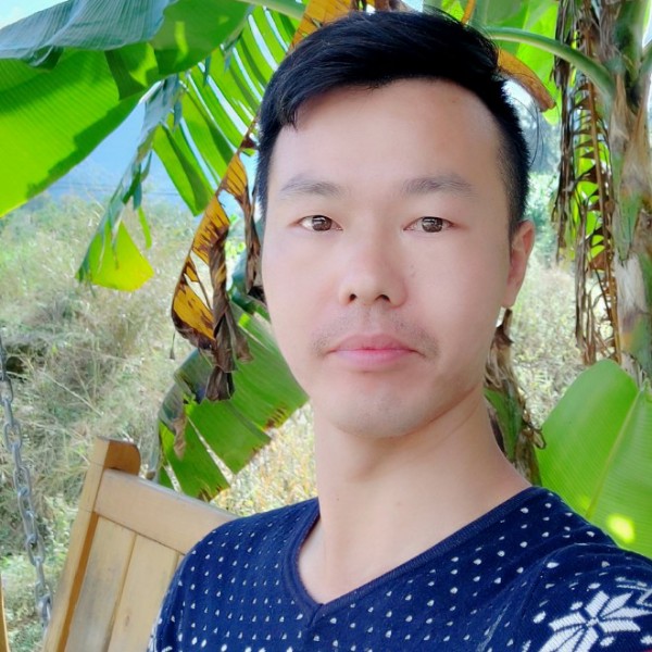 黄妥当的照片