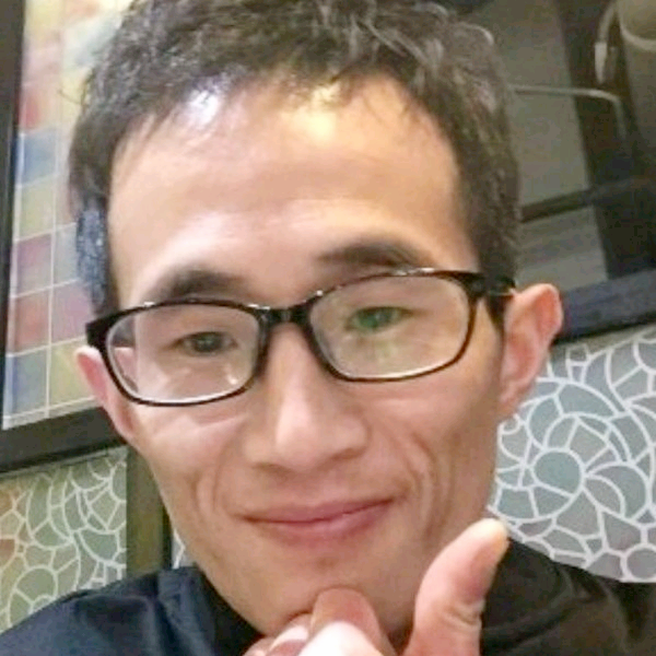 草莓愿我们的的照片