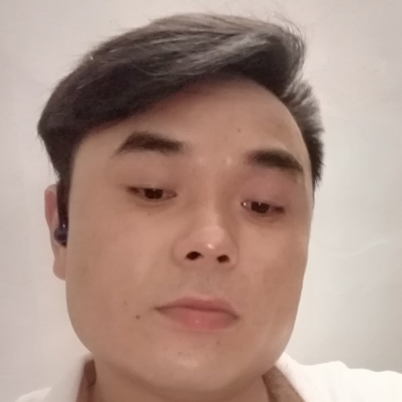 清曲回首坚强的照片