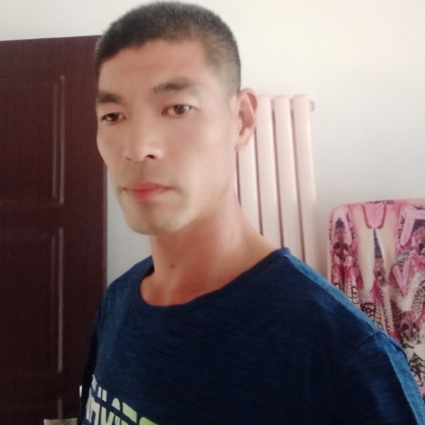 明理玉龙的照片