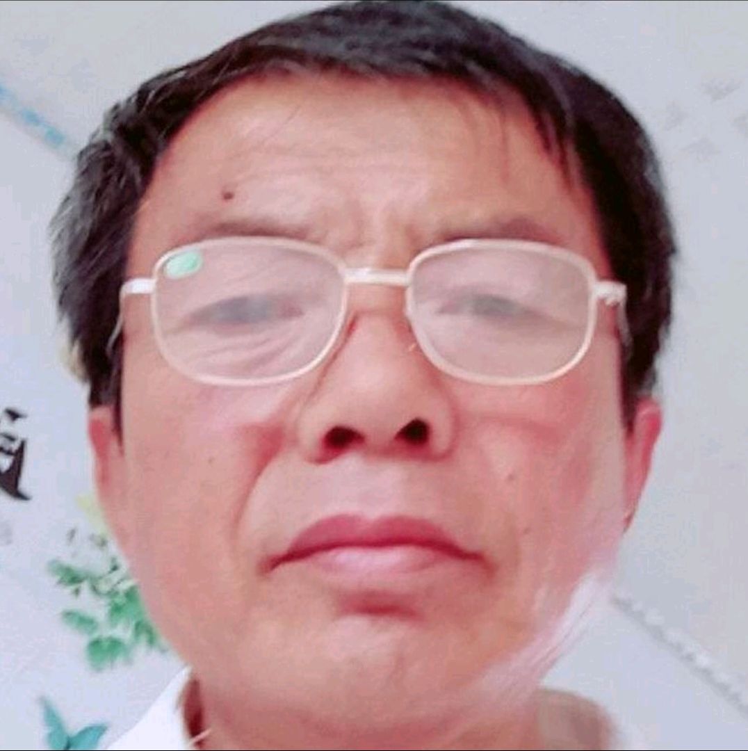 芝麻快乐怕孤单的照片