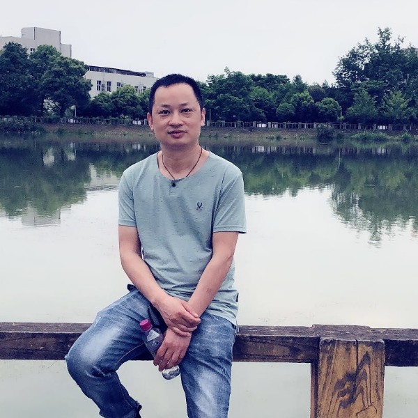 凉城高高的照片