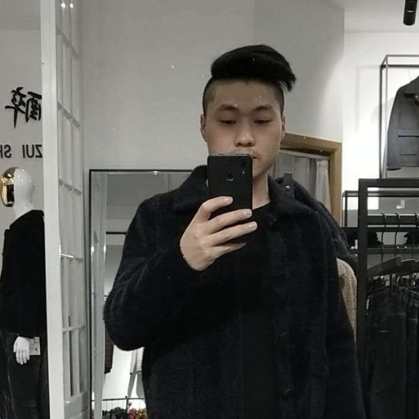 哥还单身的照片