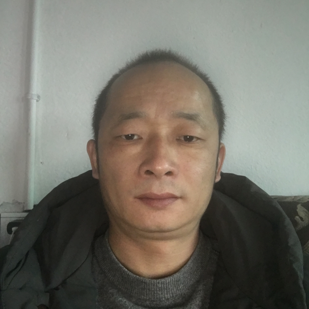 眼神愿碧蓝的照片