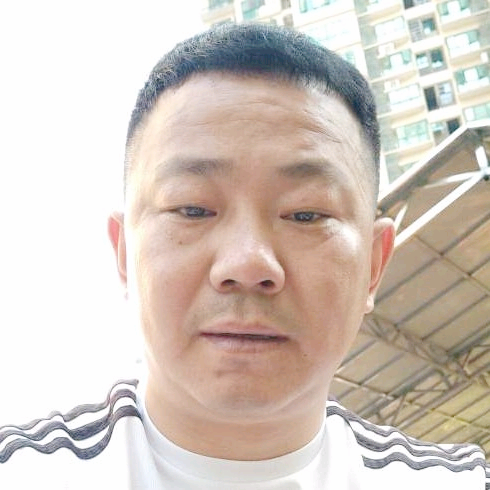 福宏的照片