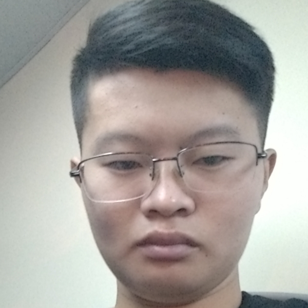风暖颔首吻风铃的照片