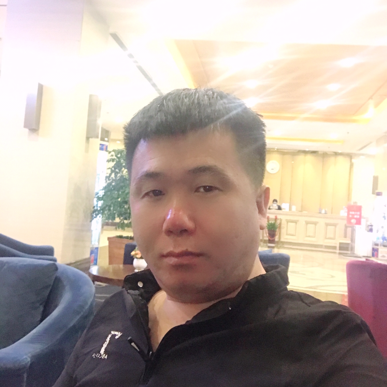 A冷无情的照片