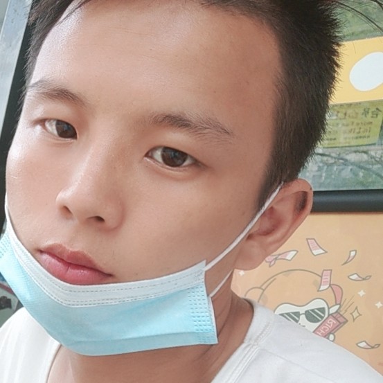 画笔蹙眉淡淡的照片