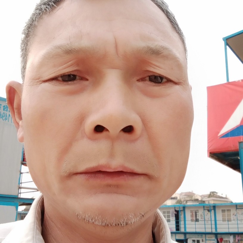 泥伯尔的照片
