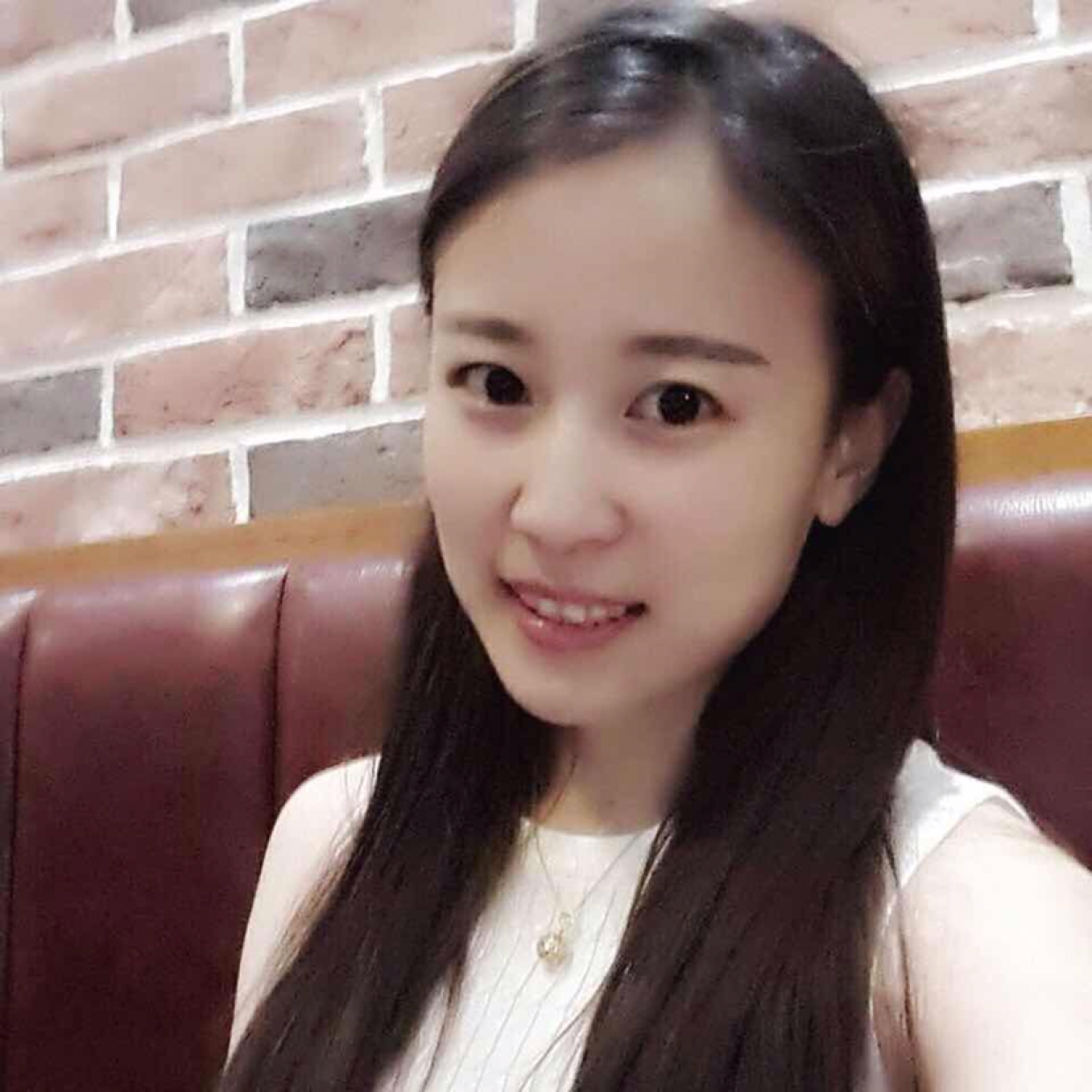 美娜老师的照片