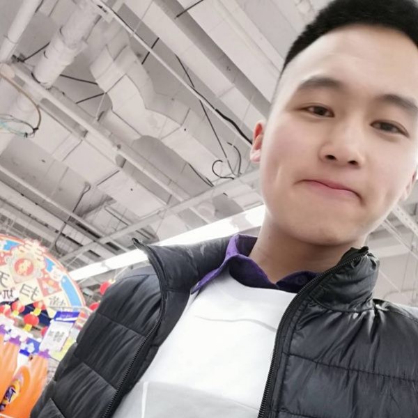 吉马的照片