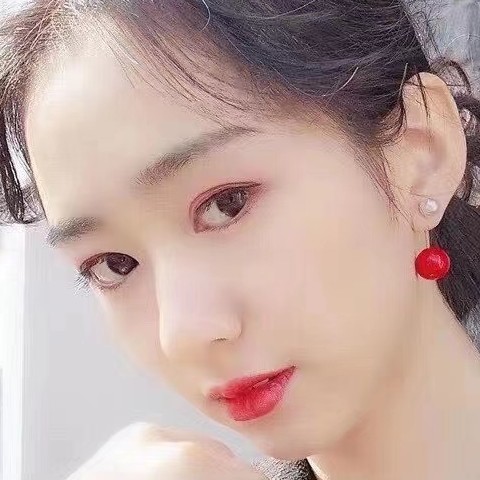 活泼闻高山的照片