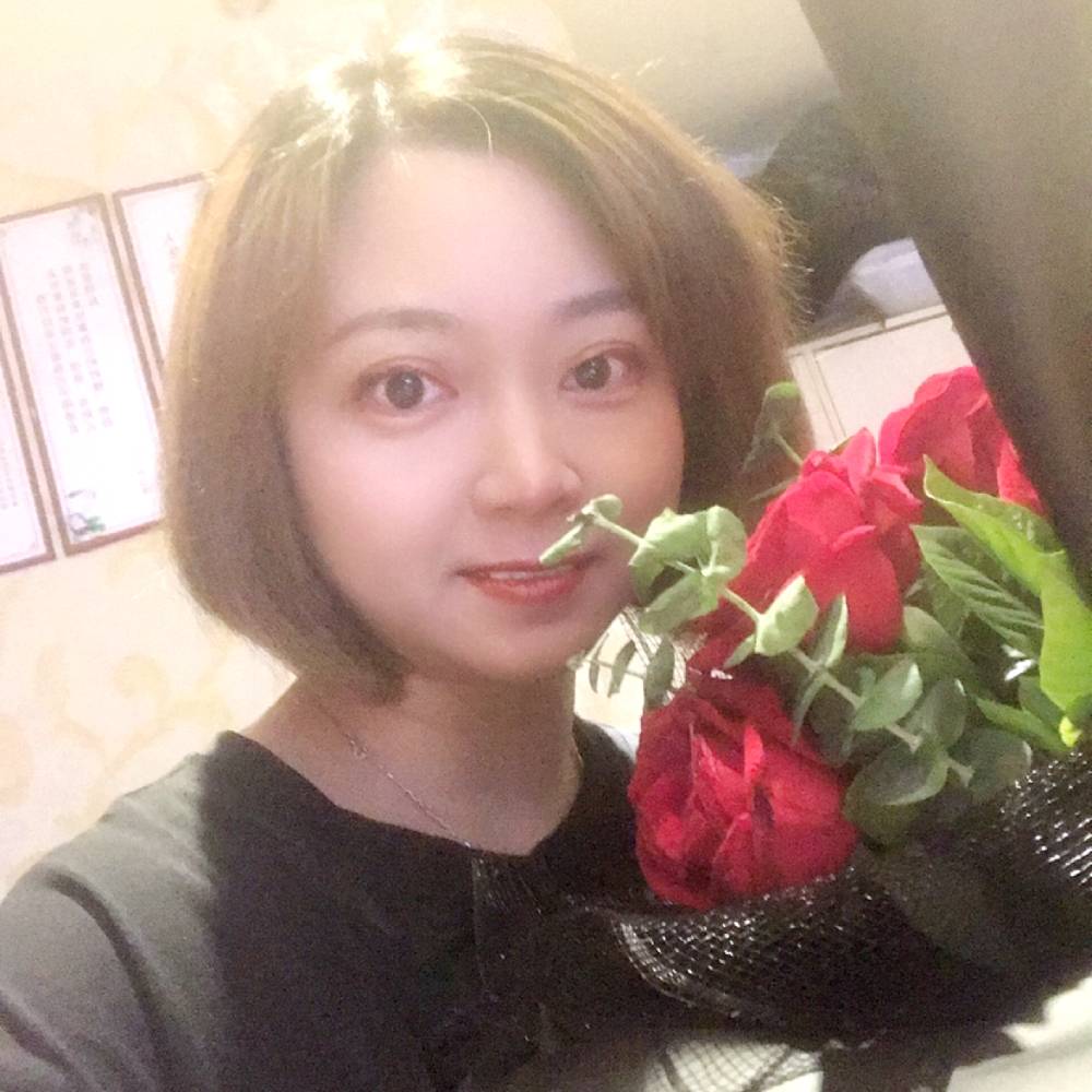 草莓用甜美的照片