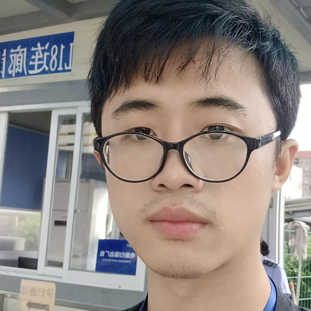 梁三斤的照片