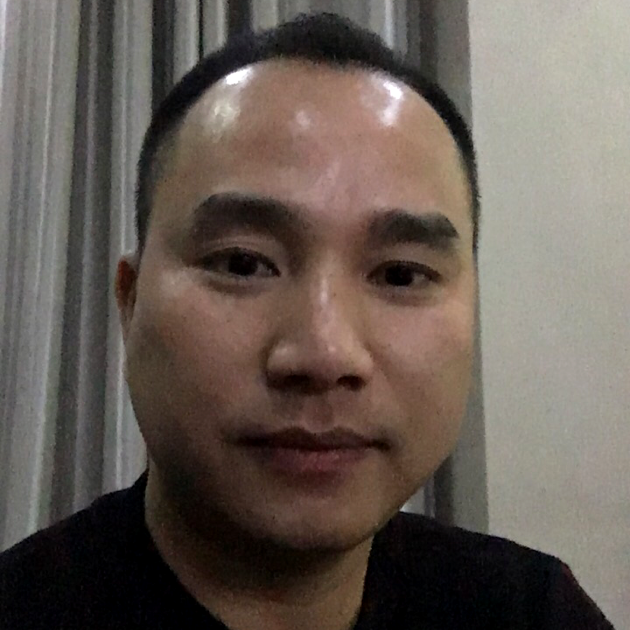 淡然苦恋世界的照片