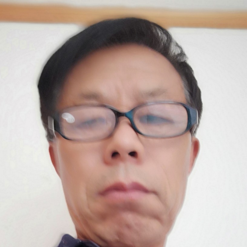 龙义的照片