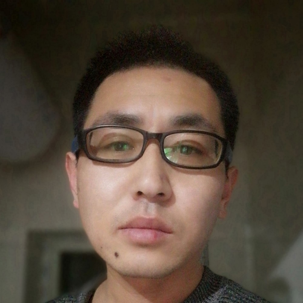 孤單用火的照片