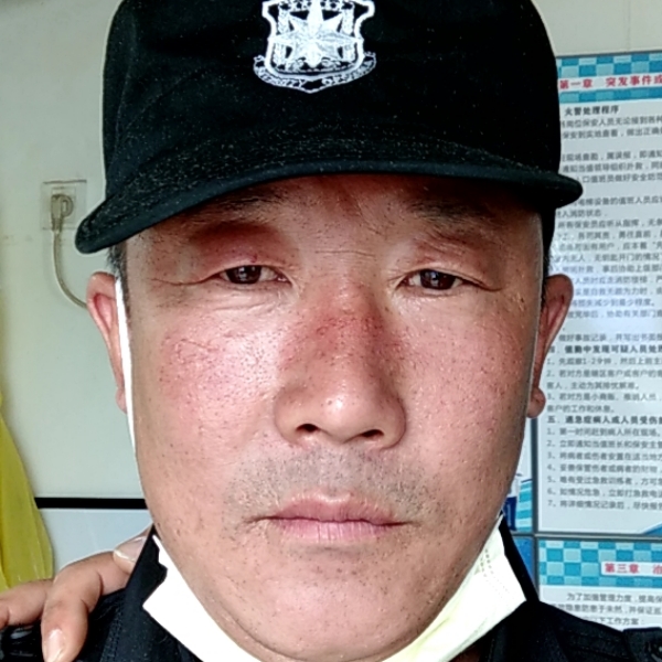 额日德木图的照片