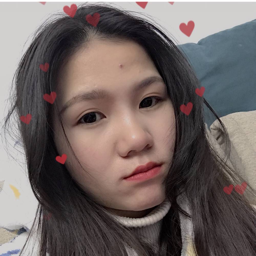 Yining的照片