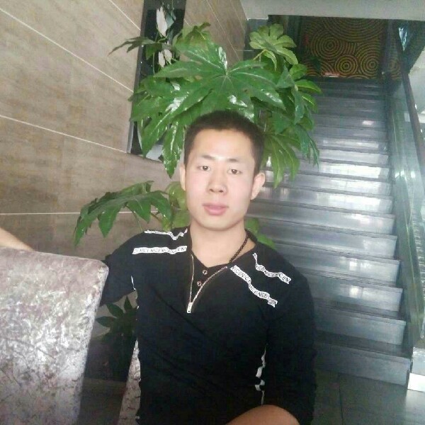 厄加特的照片