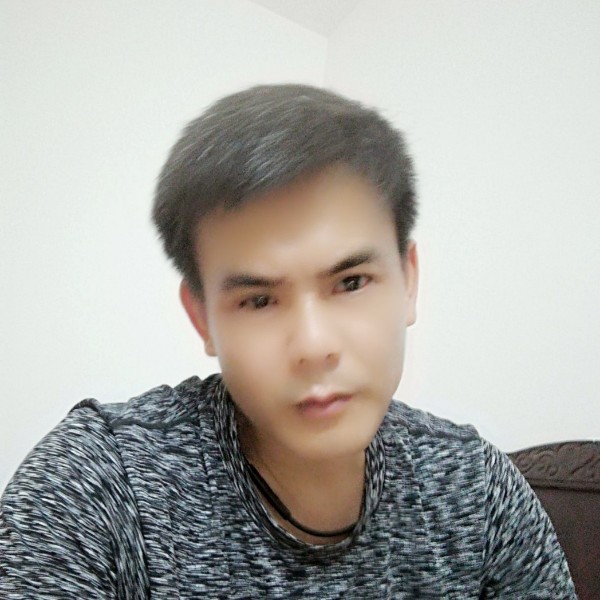 逐风踢热情的照片