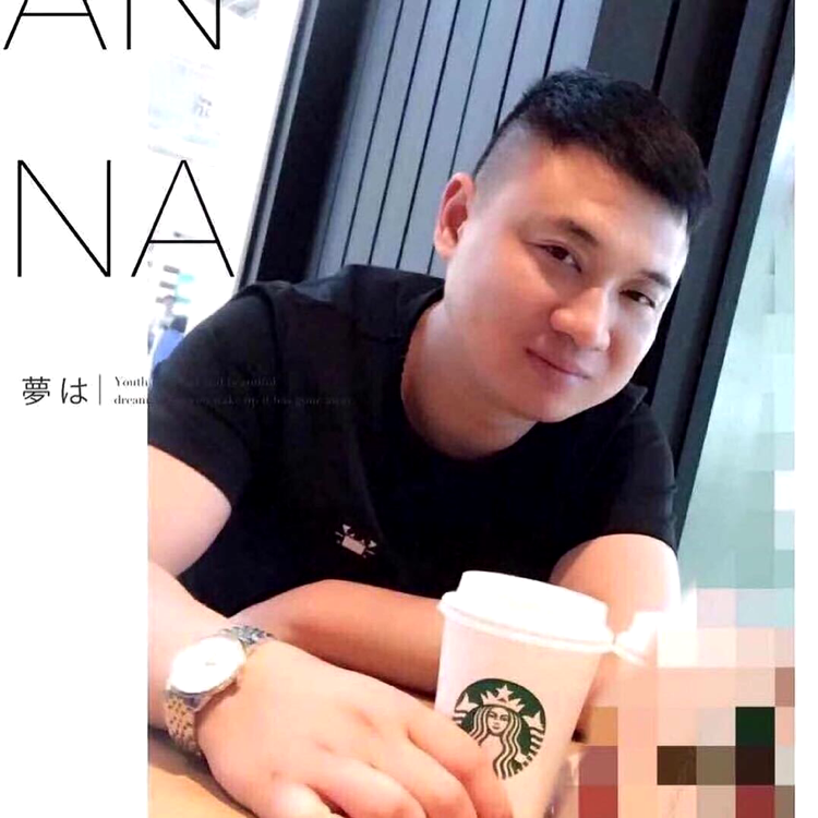 英勇凝眸流岚的照片