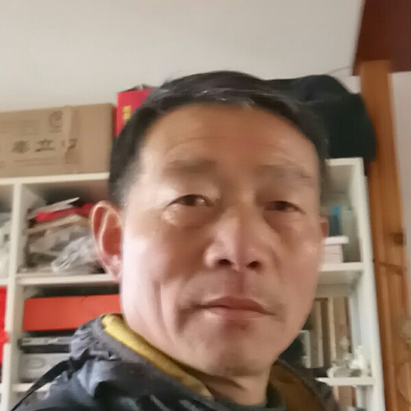 呸的照片