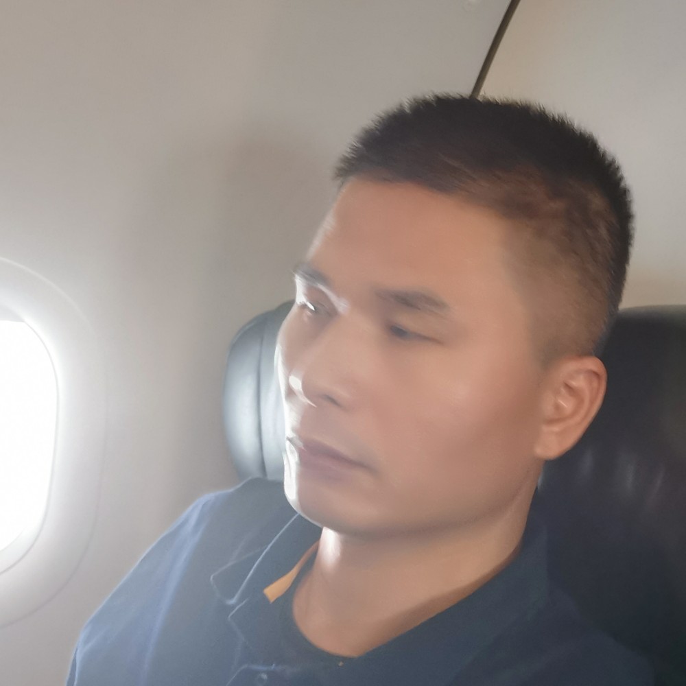 突破七哥哥的照片