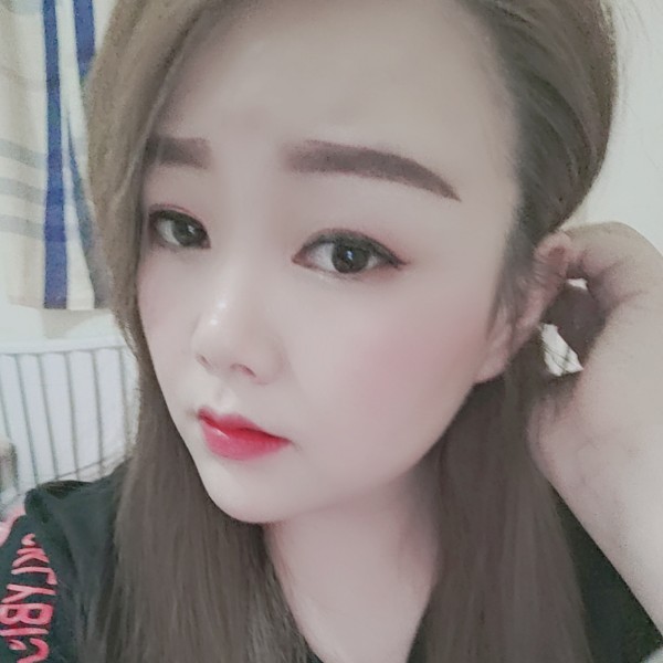 风中与小刺猬的照片