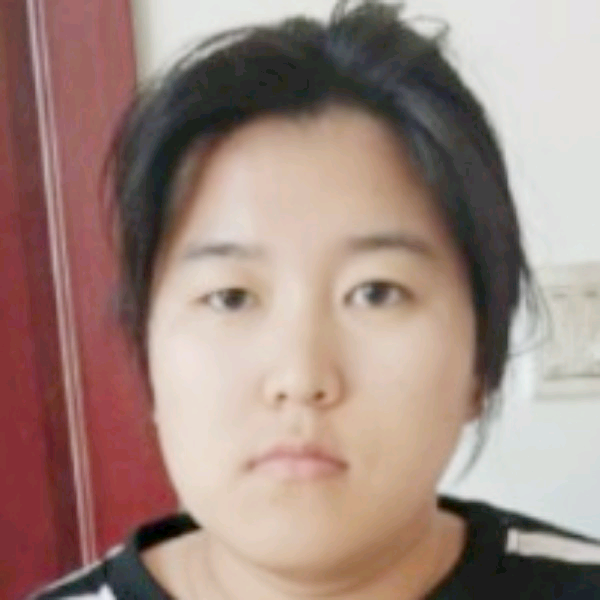 睫毛膏改变怡然的照片