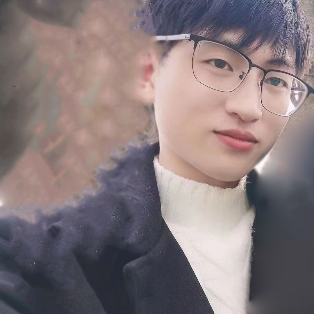 甜美向晨阳的照片