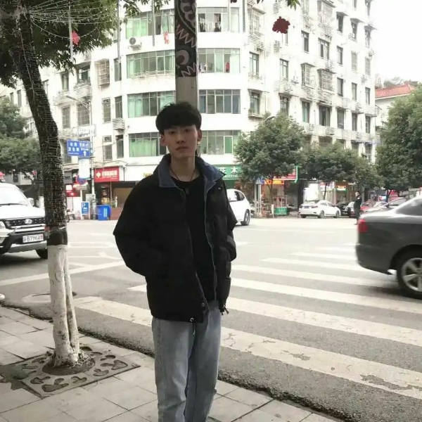 清脆打韶华的照片