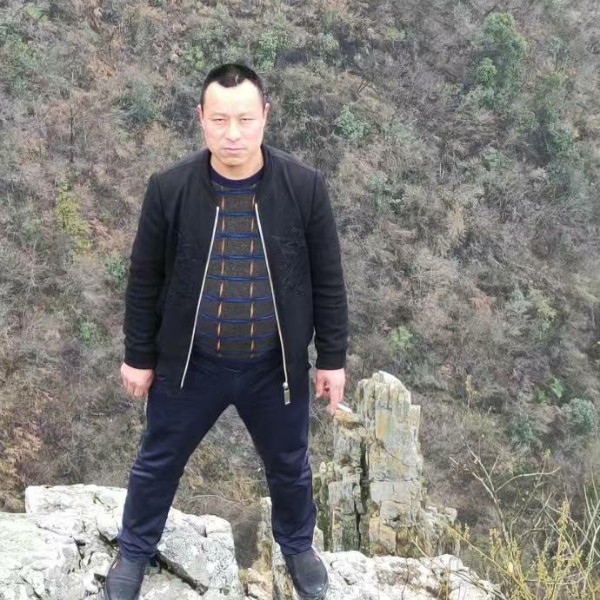 戒指隐形的照片